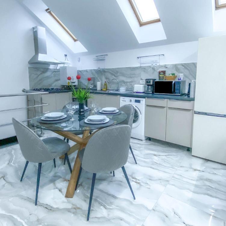 The Residence Of Silver Sky House تيميشورا المظهر الخارجي الصورة